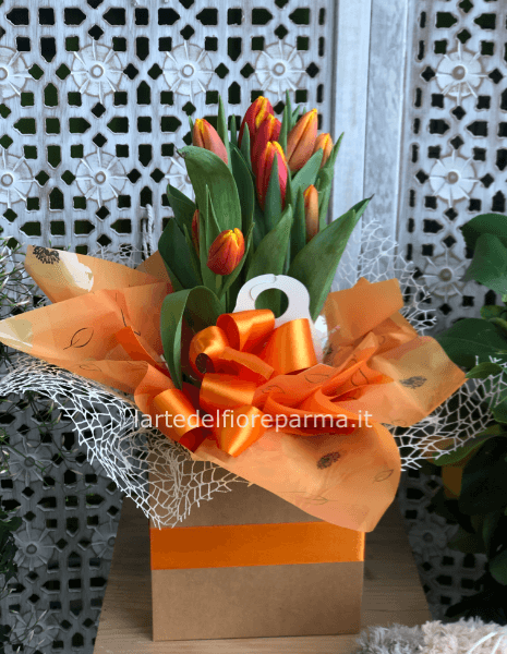 Composizione tulipani in ecobox '